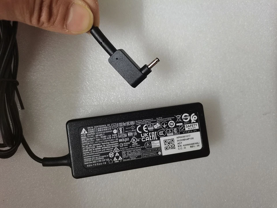 Adaptador de CA genuino 19V2.37A ADP-45FE F 45W para Acer Aspire 5 N18Q13 A515-54-55ZD Foto 2 de 4