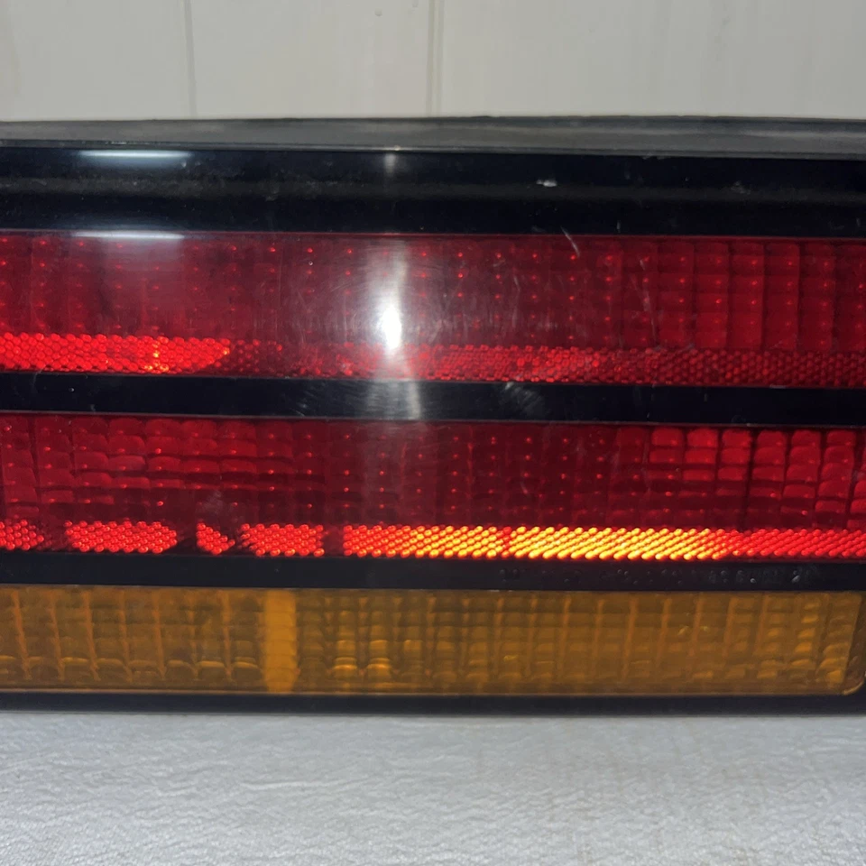 86 87 88 89 90 91 92 Pontiac Firebird Tail Light Lamp Left Driver OEM GM - Image 4 of 4