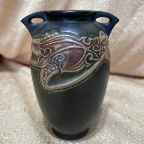 Roseville Pottery Rosecraft Antique 2 Handle Brown Vase 1925 Mint