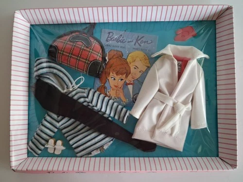 Barbie Reproduction Teen Age Winter Holiday #W3505