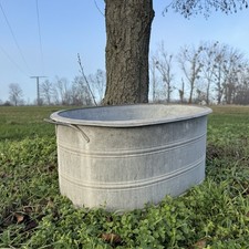 Alte kleine Zinkwanne ovale Zink Wanne Badewanne Miniteich Tränke L70 B50 H32 cm