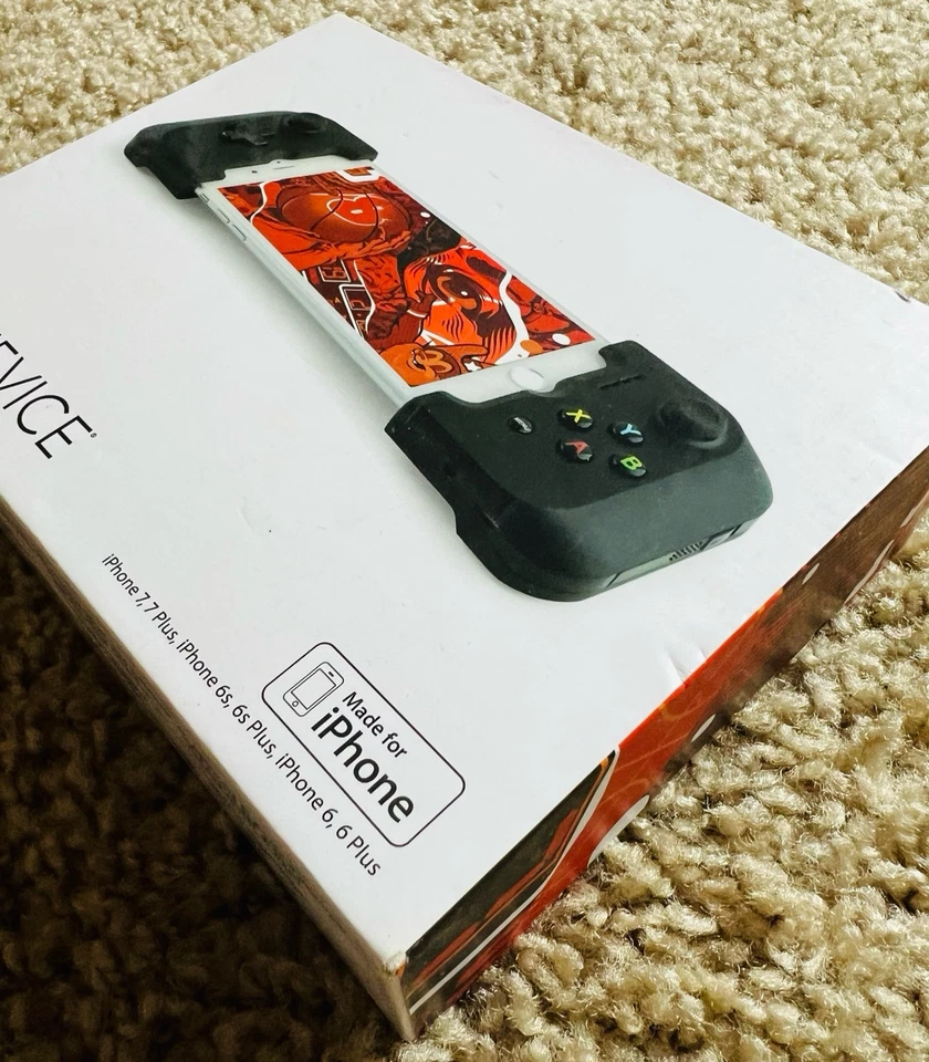 New! Gamevice Apple MFi Certified Game Controller for iPhone - Black (GV157A) - Image 2 of 4