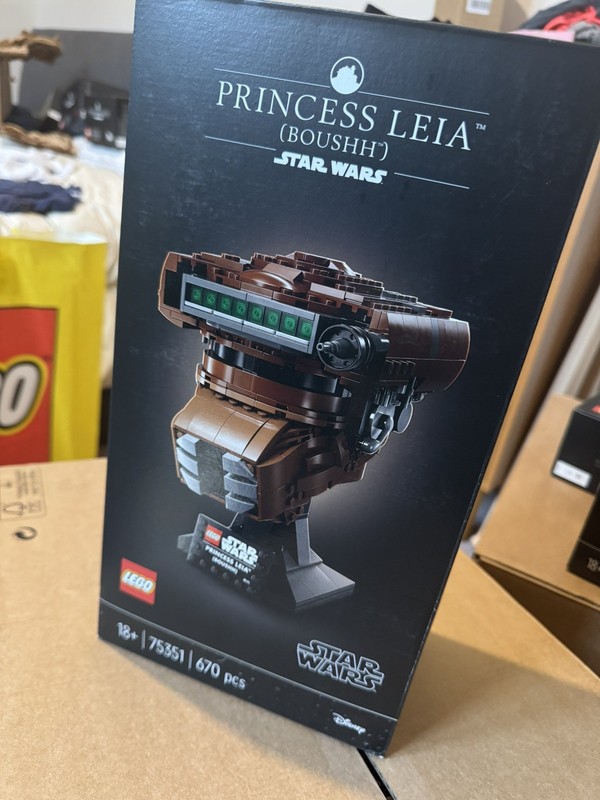 LEGO Star Wars: Princess Leia (Boushh) Helmet (75351)