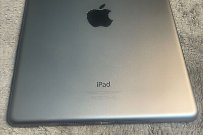 Apple iPad Air (1st Generation) - Space Gray 64GB WI-FI Apple iPad Air (1st Generation) - Space Gray 64GB WI-FI