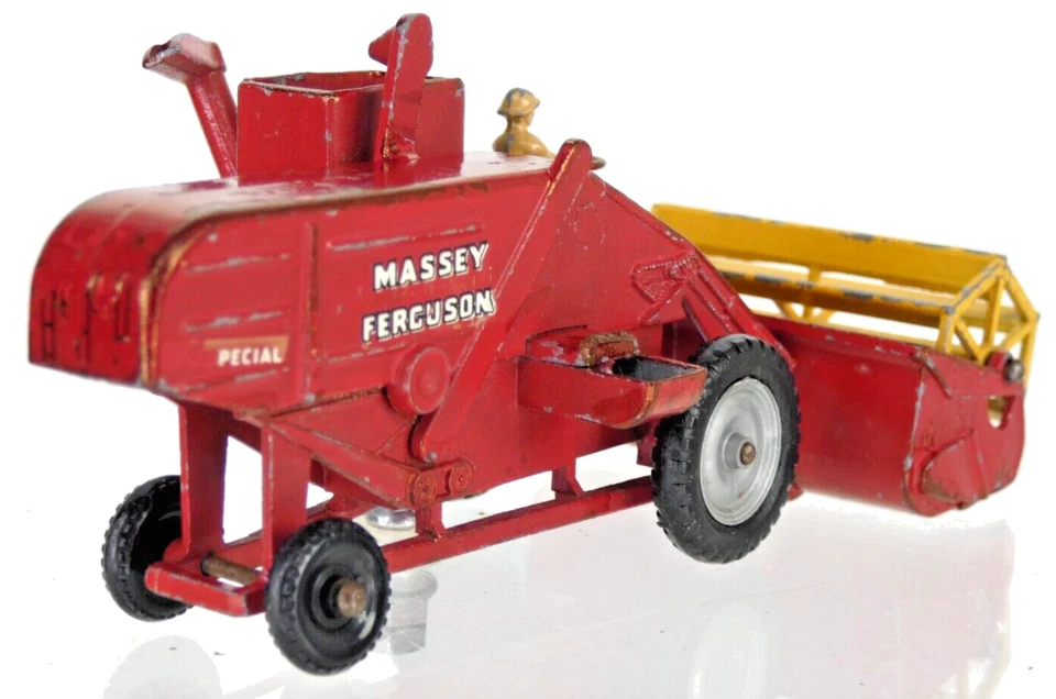 Matchbox Massey Ferguson 780 Special Combine Harvester 6735 Toy Major Pack M-5a - Image 4 of 4