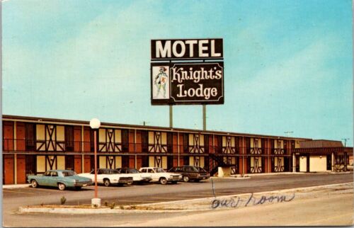 West Memphis Arkansas AR Knights Lodge Motel I 55 Hwy 64 1975 Postcard - Picture 1 of 2