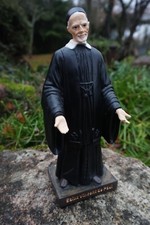 RE0486 FIGURINE STATUETTE