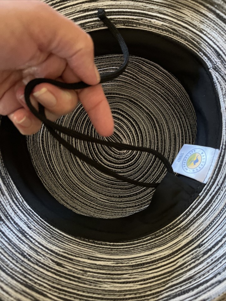 Wallaroo Hat Company Women’s Sydney Sun Hat Packable Adjustable Black