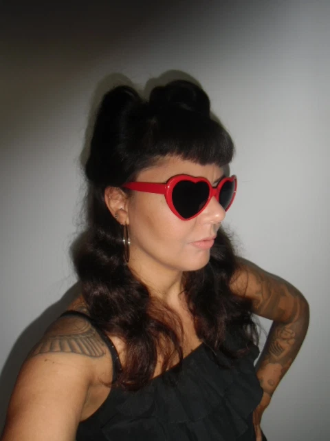 Gafas Sol Solar Corazón Corazones Hearts Rojo Rojas Pinup Retro Original - Imagen 1 de 1