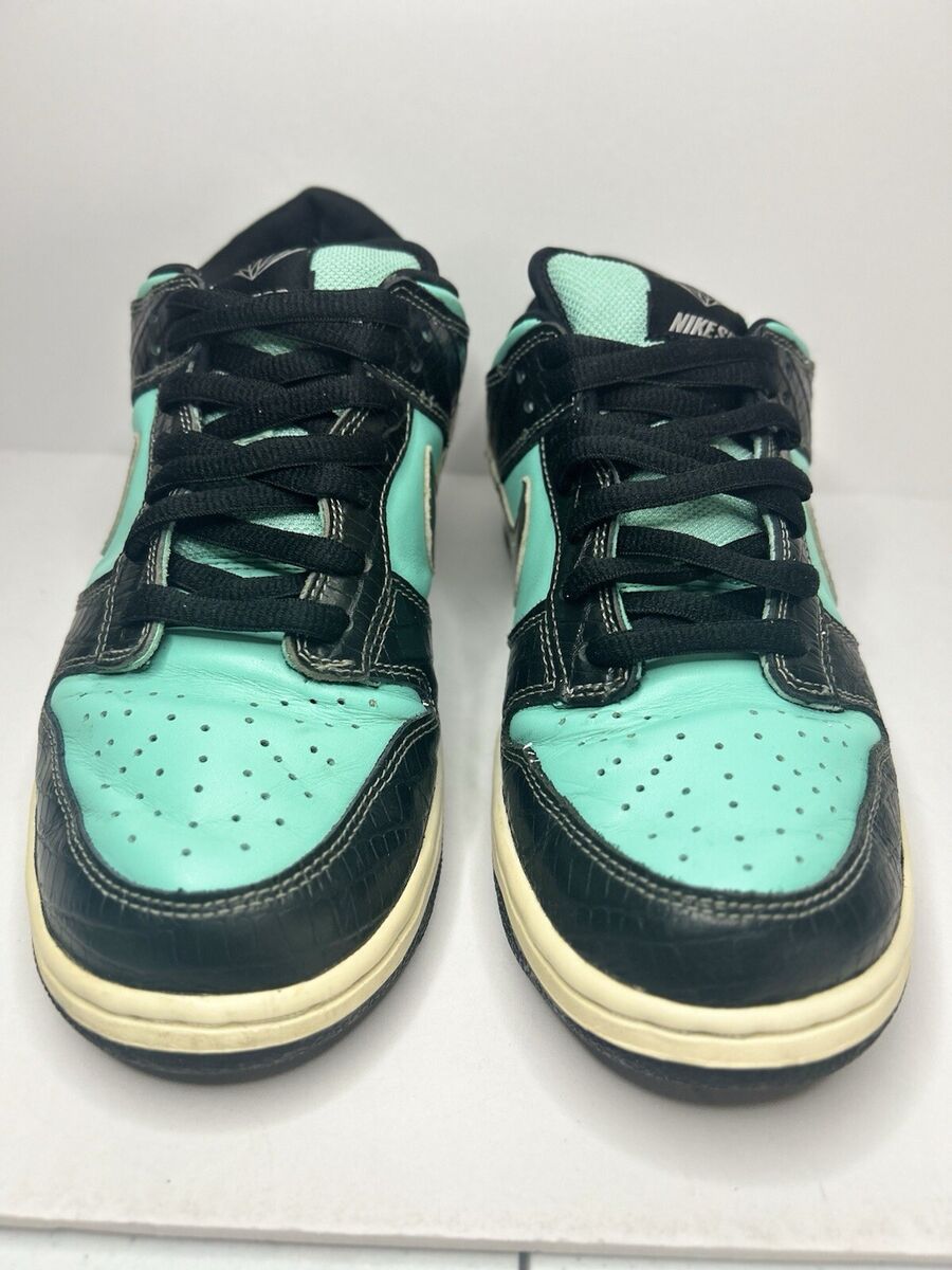 Size 9 - Nike SB Dunk Low Pro x Diamond Supply Co. Tiffany Size 9 - Nike SB Dunk Low Pro x Diamond Supply Co. Tiffany