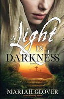 A Light In Darkness Mariah Glover Taschenbuch Kartoniert / Broschiert Englisch