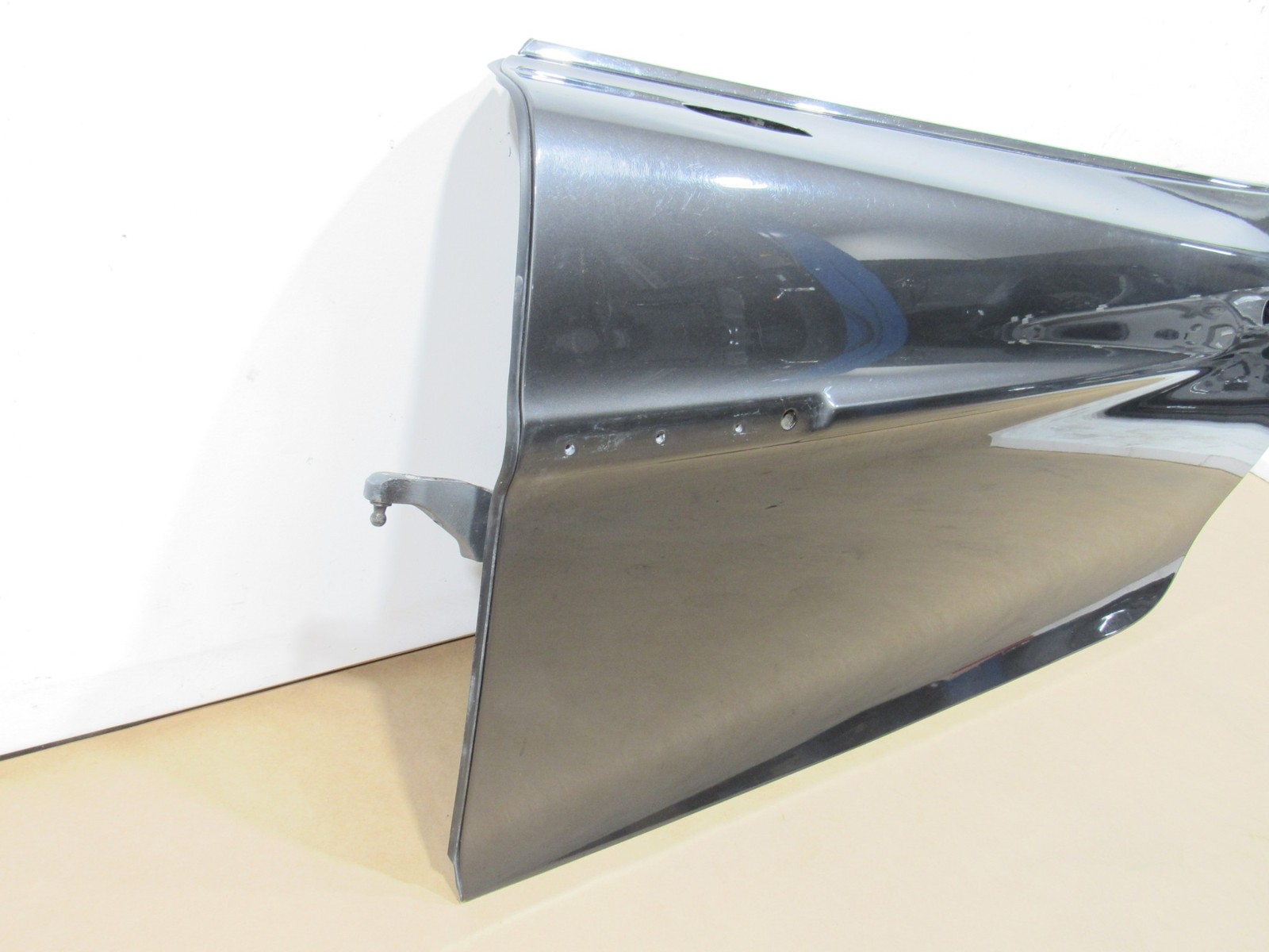 14-18 Aston Martin Vanquish 2014 Front Left Driver Door Shell Panel |Y2
