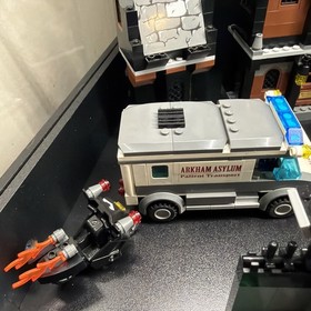 LEGO Batman: Arkham Asylum (7785)