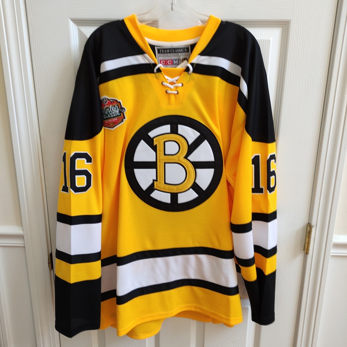CCM NHL Bruins 2010 Winter Classic 16 Marco Sturm Hockey Jersey