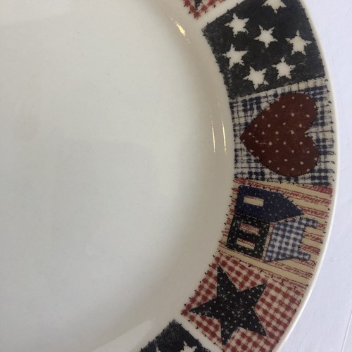 Oneida D C Brown Co American Quilt Salad Plates 7.5" White Red Blue 2001 Set 8 - Picture 4 of 22