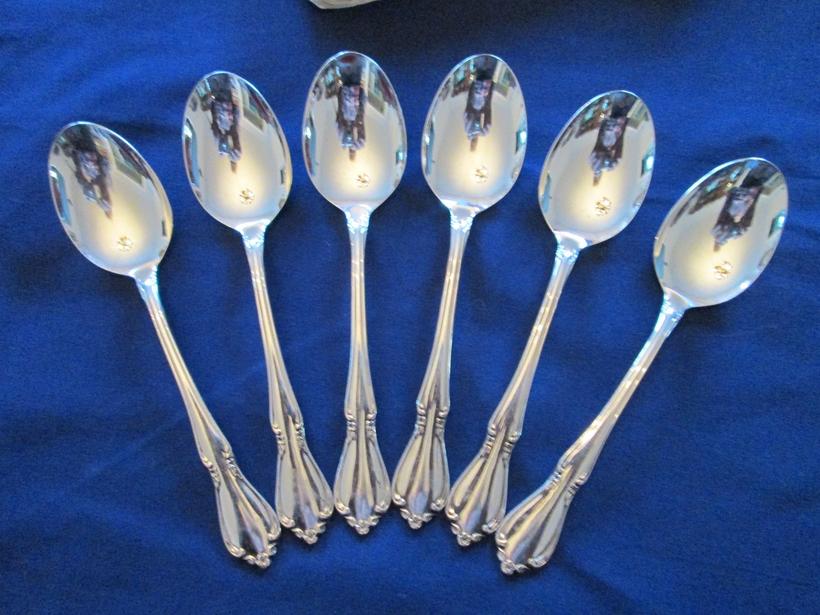 SET 6 SOUP or PLACE SPOONS! Vintage ONEIDACRAFT stainless CHATEAU