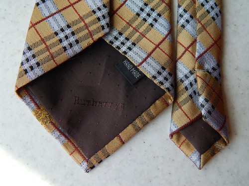 🔻 BURBERRYS Plaid Cream Nova Check Hand Made 100% Silk Tie - Picture 4 of 5