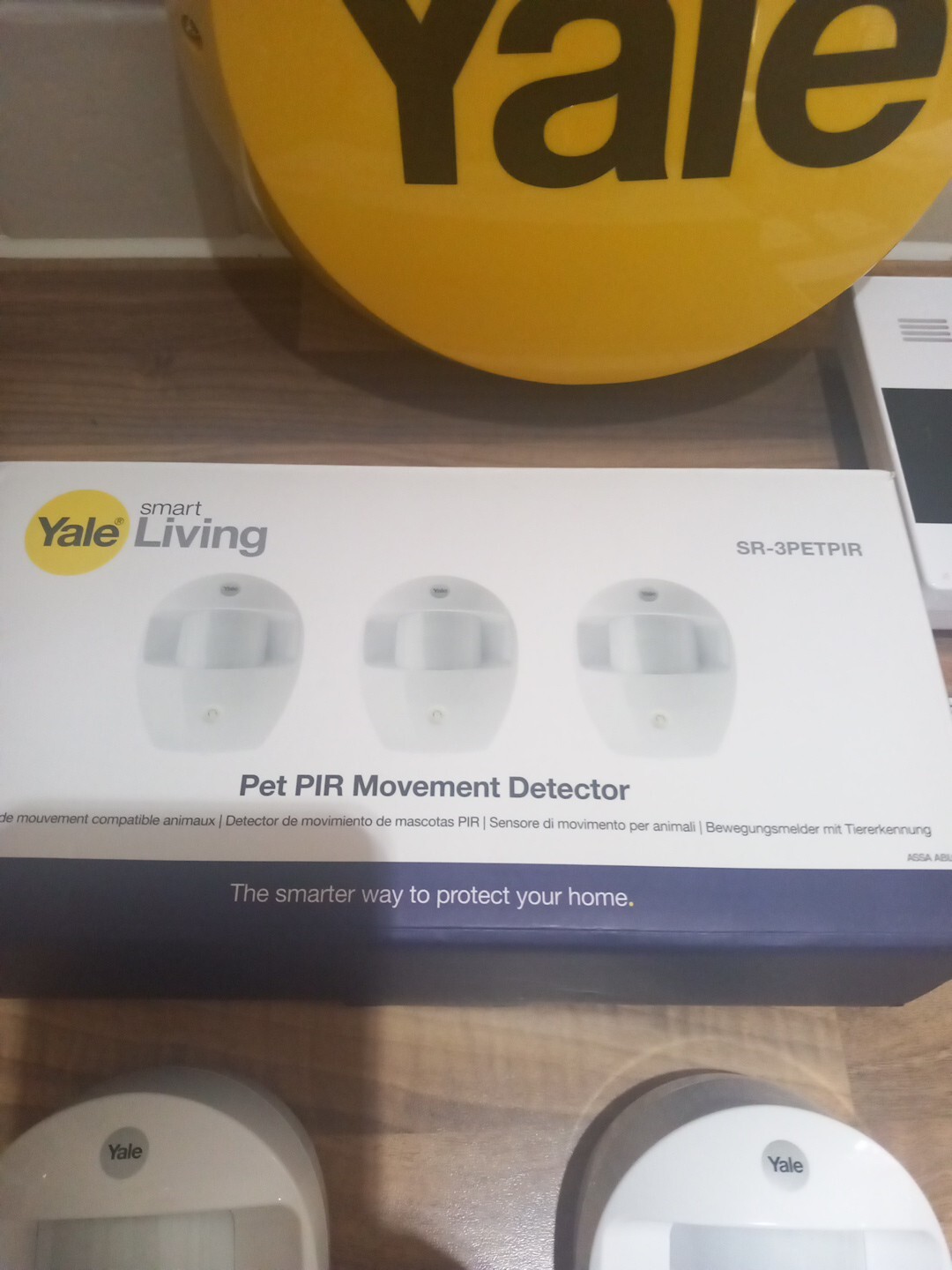 Yale Easy Fit Touch Screen alarm system + Many Extras + Pet Pirs eBay