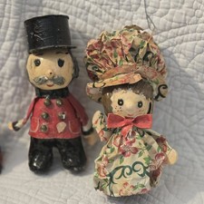 Vintage Paper Mache Christmas Couple