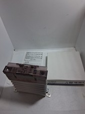 OMRON G3PE-515B SOLID STATE RELAY 12-24VDC NIB
