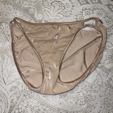 Vintage Vanity Fair 18108 Illumination String Bikini Panty Beige Size 7 / L 44