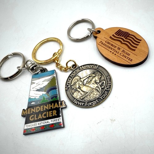 3 Souvenir Keychains George Bush Pres Center Mendenhall Glacier Crazy Horse EUC