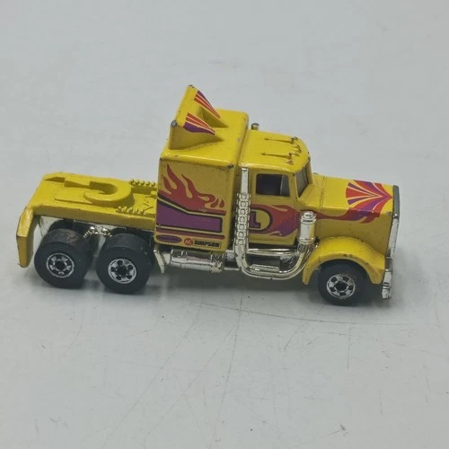 1982 HOT WHEELS BLACKWALL LONG SHOT KENWORTH SEMI TRUCK Vintage
