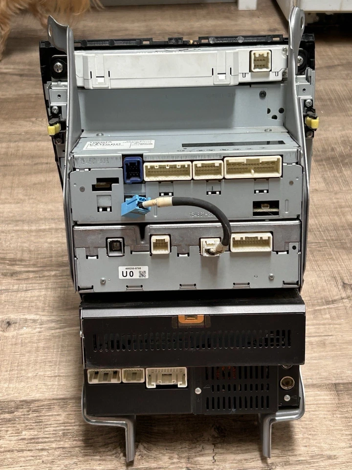 2007-2009 Lexus ES350 Radio Navigation CD Screen Climate Head Unit 86430-33014 - Image 4 of 4