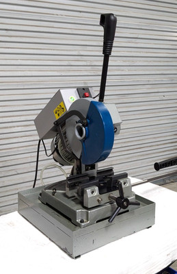 RONG FU 9'' Metal Cutting Cold Saw 1.0HP 110V  52 RPM Coolant Tank  Lightly Used