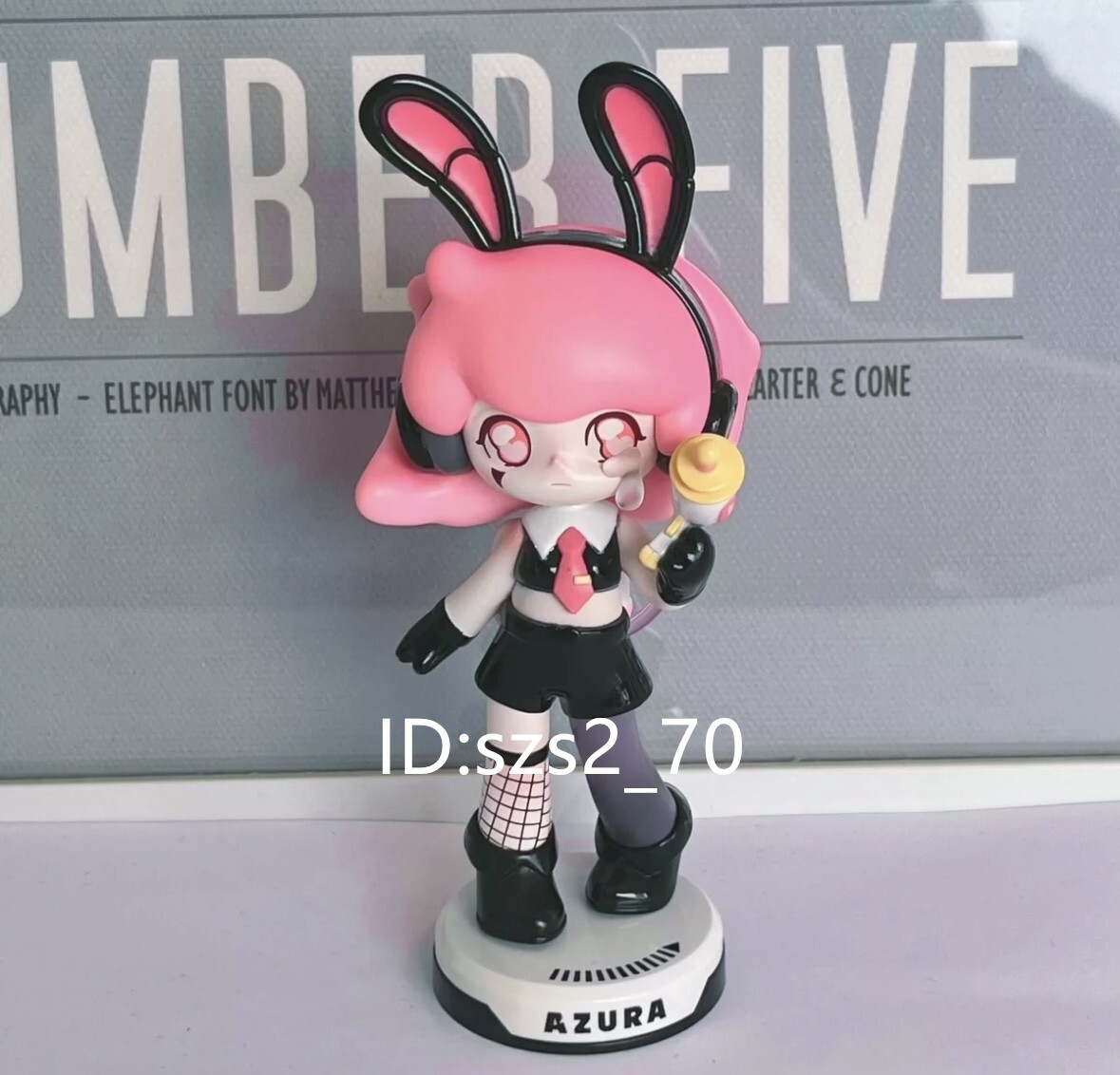 Bunny Water Fight Champion POP MART Azura Animal Fighting Match