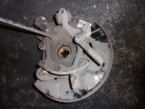 BMW 6792524 Steering Knuckle Wheel Hub Rear Right 3er F30 - Picture 2 of 2