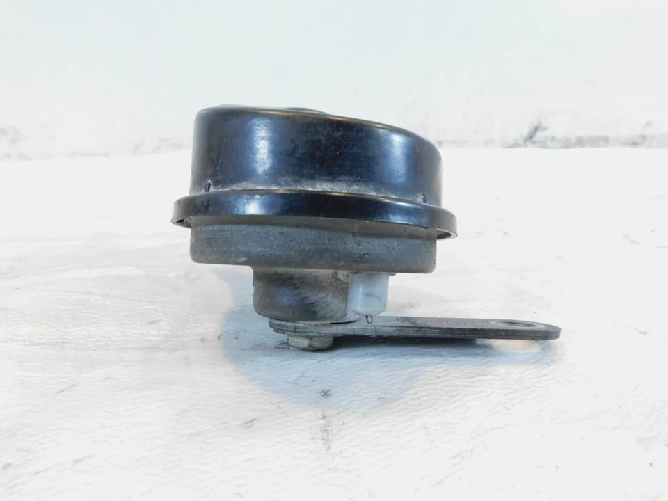 Victory V92 Standard Sport Deluxe Classic Touring Cruiser Trumpet Horn - Image 4 of 4