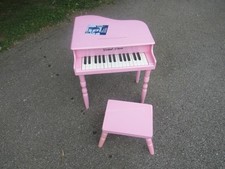 Piano de cola y taburete First Act Discovery rosa miniatura (leer descripción)