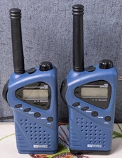 Unwired UFR-805 FRS Walkie Talkie 2-Way Radio Set 14 Channel Blue Handheld recie