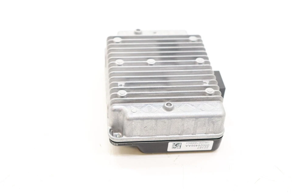 Jeep Grand Cherokee 2011-2024 convertidor/inversor/cargador 05026486aa Foto 3 de 4