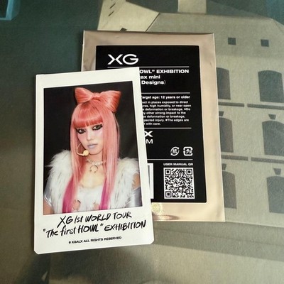 XG AUSSTELLUNG Cheki Chisa CHISA