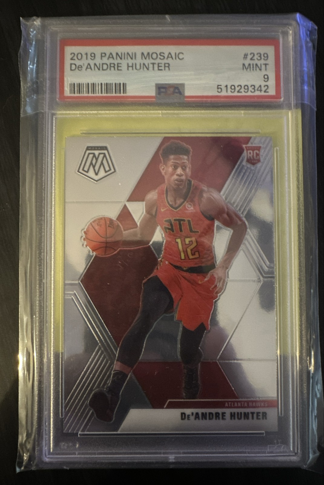 2019-20 Panini Mosaic - Rookies De'Andre Hunter #239 Ball Away From Body (RC)