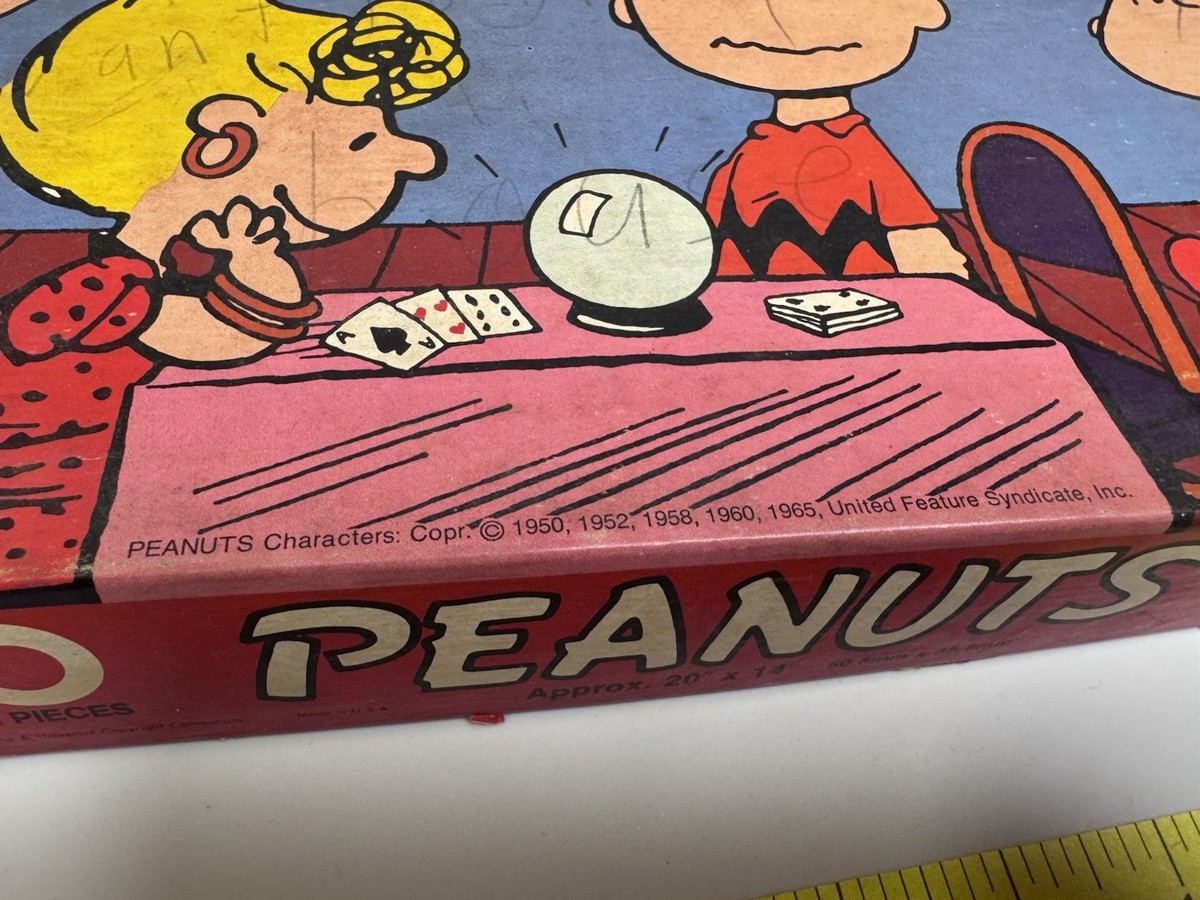 Vintage Milton Bradley Peanuts Snoopy 250 Piece Puzzle #4383-1