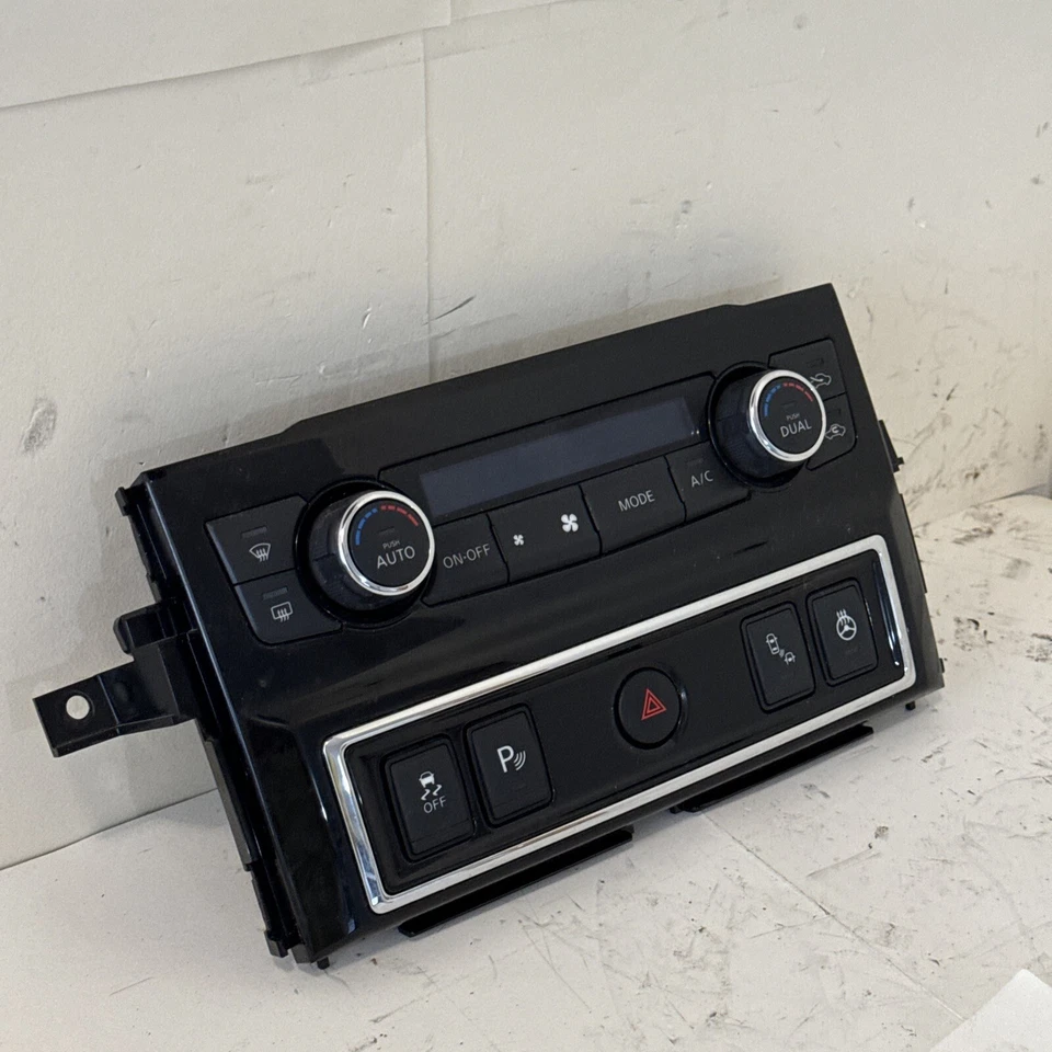 2018 NISSAN TITAN AC HEATER CLIMATE CONTROL OEM  - Image 3 of 4