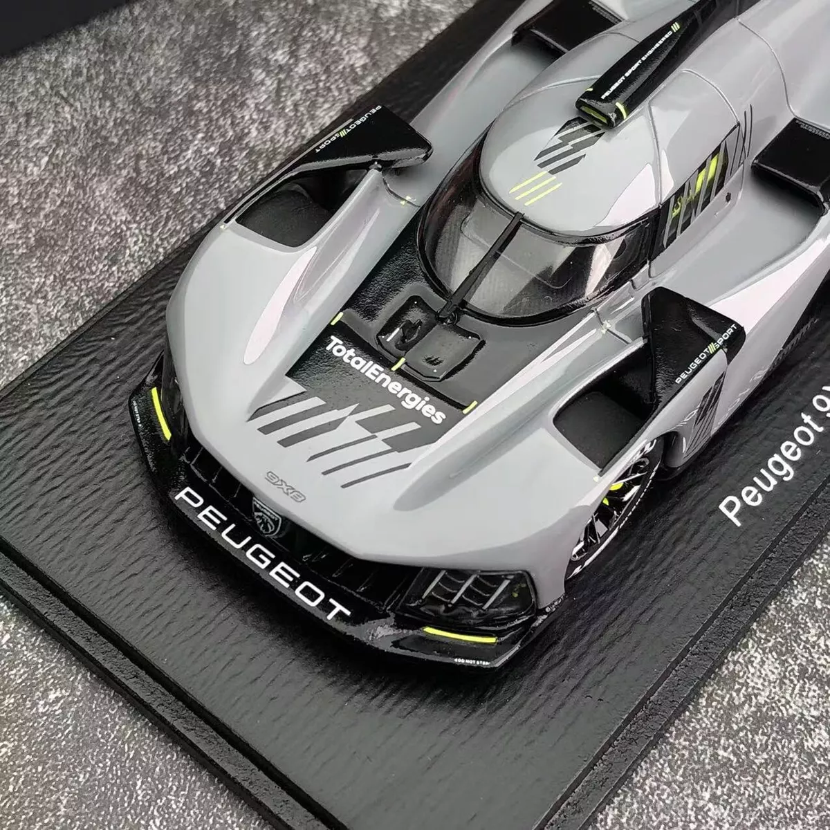 Spark 1/43 Peugeot 9X8 Hypercar Presentation 2022