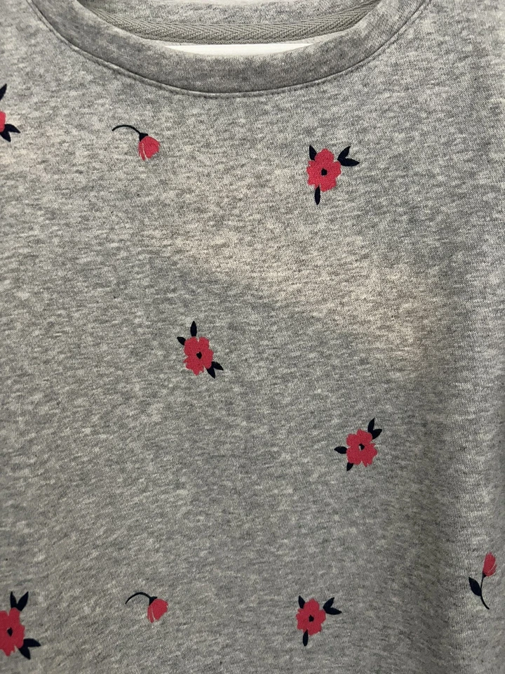 Sudadera Gap Niños Gris Rosa Flores SUAVE USADA EN EXCELENTE ESTADO Niña Talla M(8) Foto 2 de 4