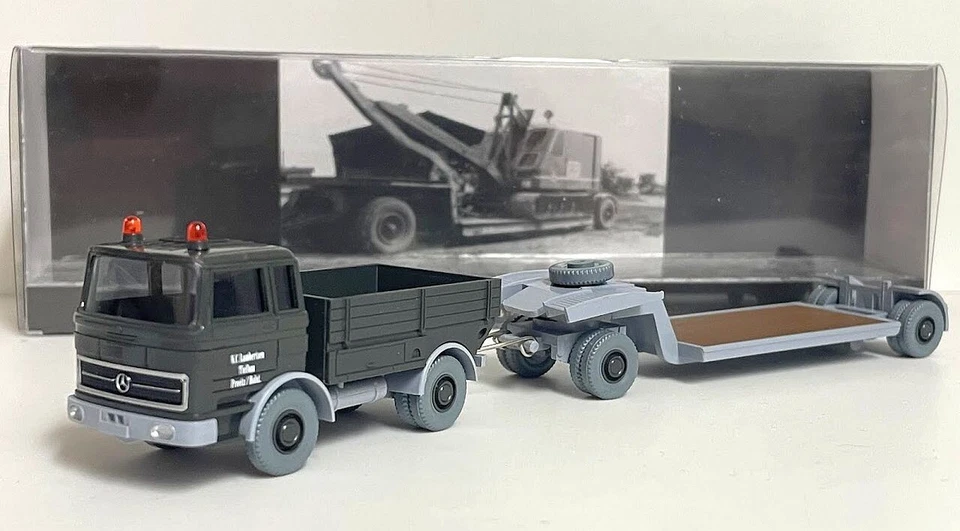 Wiking Sondermodell 1/87 (H0): MB LP 1620 Tieflade-Lastzug "Lambertsen Tiefbau" - Bild 3 von 4