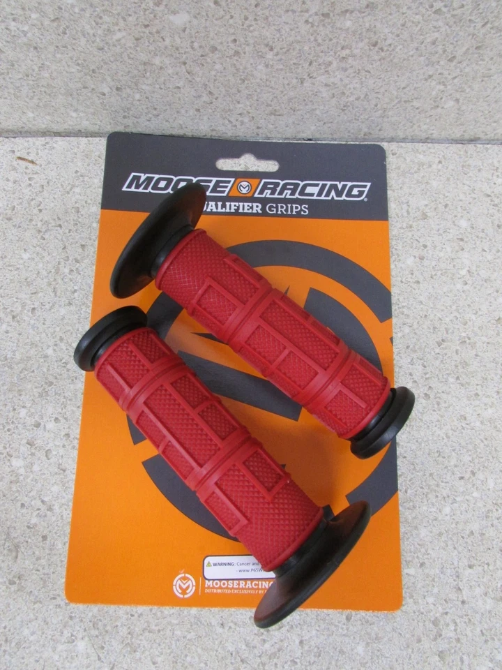 Empuñaduras MOOSE ROJO/NEGRO SUZUKI RM80 RM100 RM125 RM250 RMZ450 DRZ RM RM RMZ Foto 2 de 3