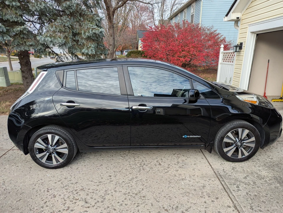 Nissan Leaf SL 2016 - Imagem 2 de 4