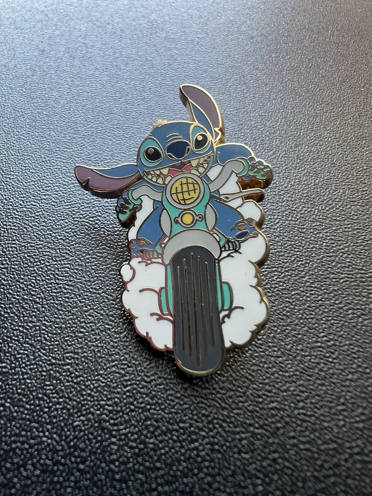 Disney 2005 All Roads Lead to the Happiest Homecoming Stitch On Motorcycle Pin