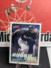 2001 Upper Deck Victory - Rookie 2001 Ichiro Suzuki #564 (RC) Centered
