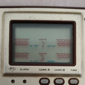 NINTENDO GAME AND & WATCH Manhole 1981 tested very good free shipping