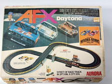 Aurora AFX Daytona HO Slot Car Set w/ 2 Cars Tested Working Vintage