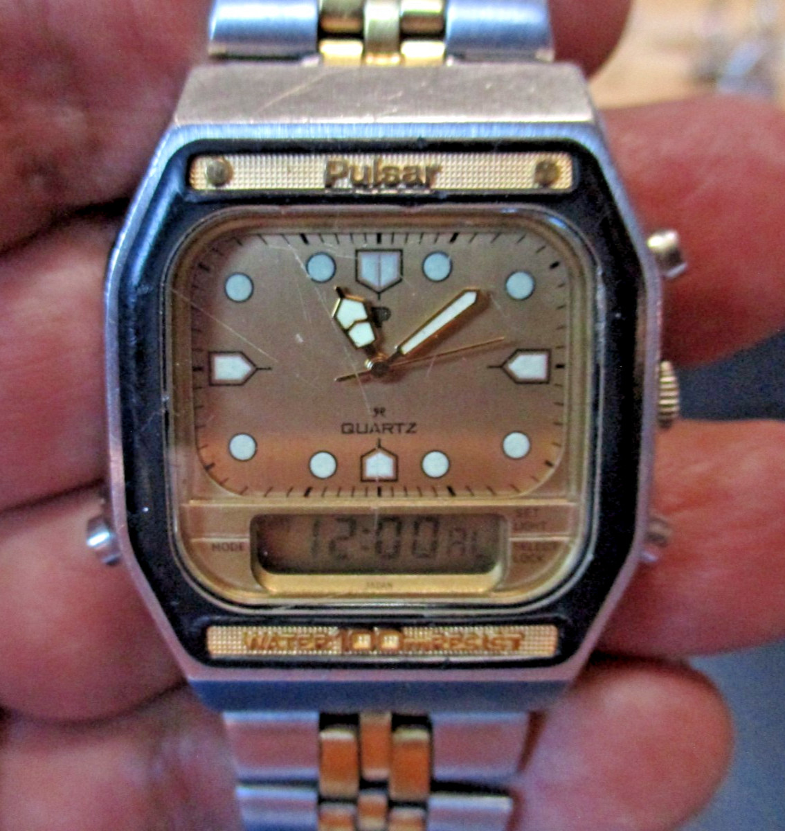 VINTAGE PULSAR WATCH Y652-5030 ANALOG/DIGITAL QUARTZ CHRONOGRAPH Runs