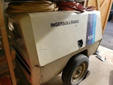 Ingersoll Rand DIESEL Towable Air Compressor Jack Hammer Construction